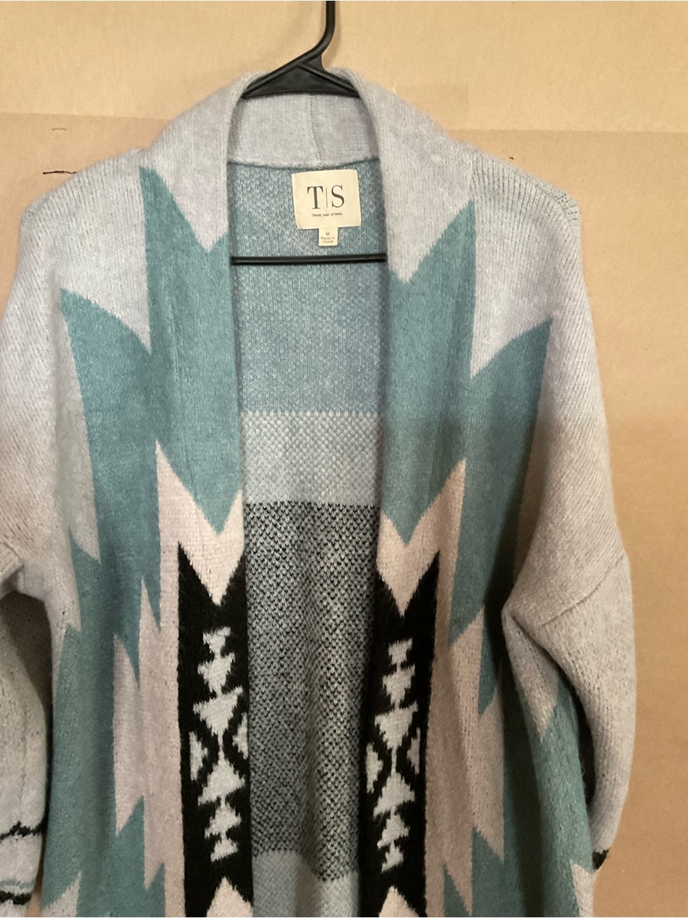 Twine & String Cozy Open-Front Aztec Cardigan. Size M. - Picture 5 of 9